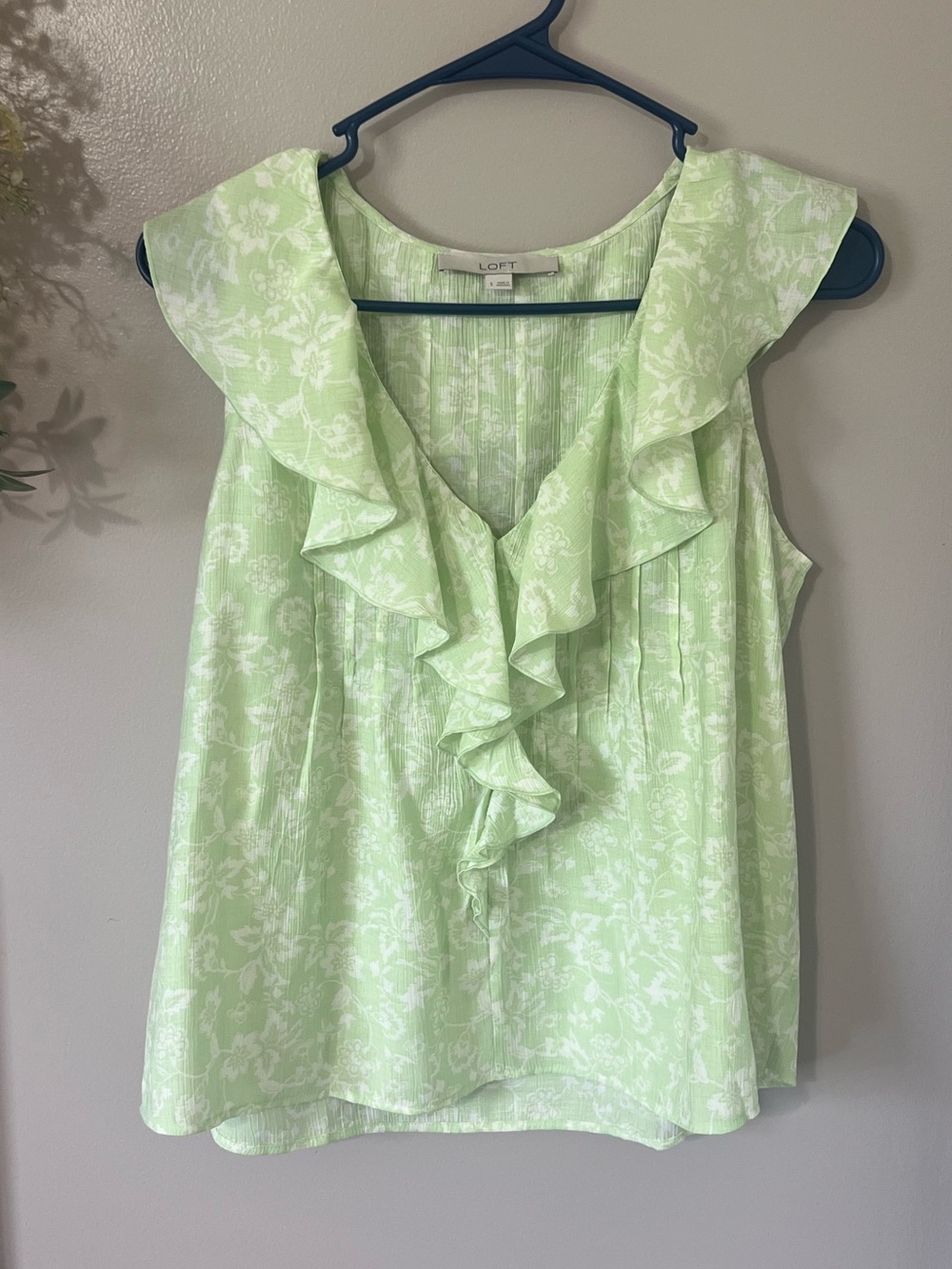 LOFT Pale Green Ruffle V-Neck Sleeveless Blouse